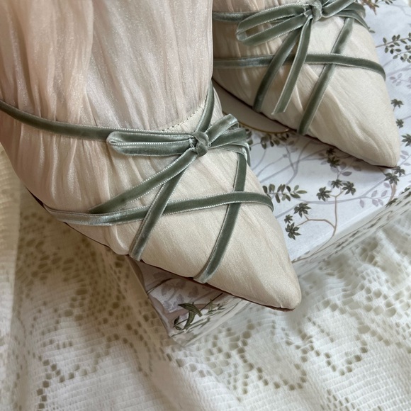 Nicola Bathie x Antonio Melani Sophia chiffon velvet bow dress mules - Sz 8 - Picture 7 of 16
